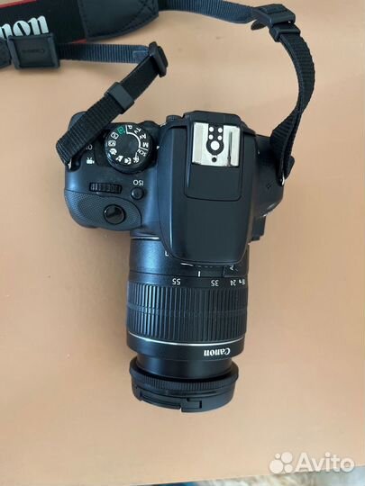 Зеркальный фотоаппарат canon 100d