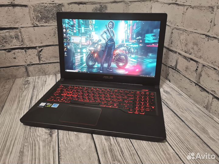 Игровой ноутбук Asus Gtx 1050/Core i5/SSD
