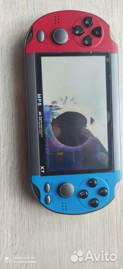 Игровая консоль