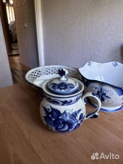 Посуда гжель