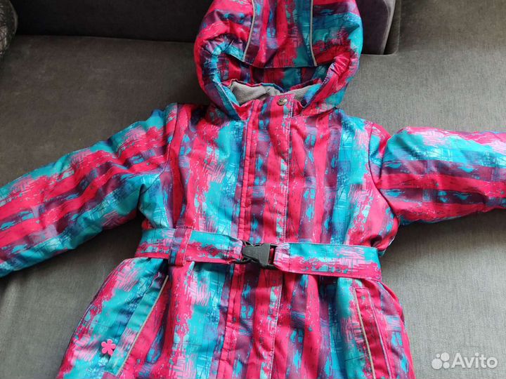 Костюмчики на девочку 110 р. зимний