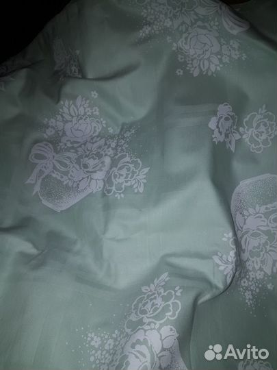 Новая льняная скатерть с салфетками (СССР)