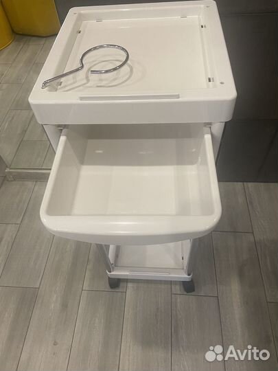 Тележка парикмахерская белая