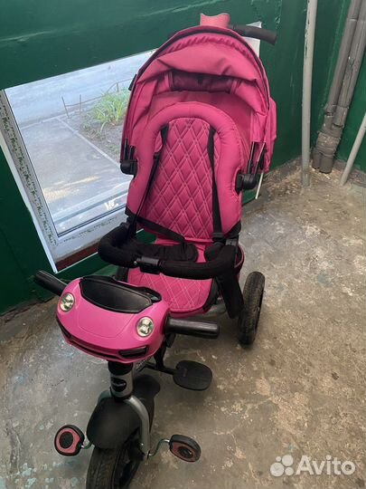 Детский велосипед с ручкой