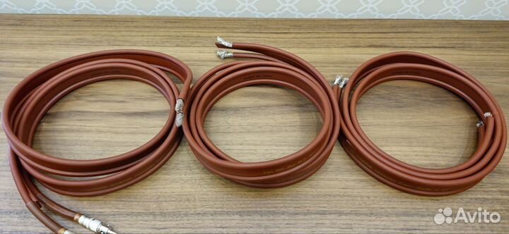 Акустический кабель Van den Hul Magnum Hybrid