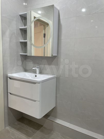 2-к. квартира, 70 м², 1/9 эт.