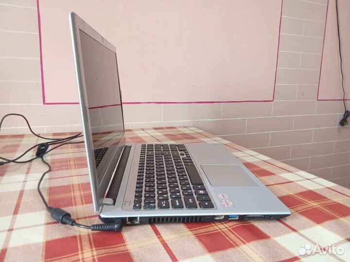 Тонкий мощный Acer