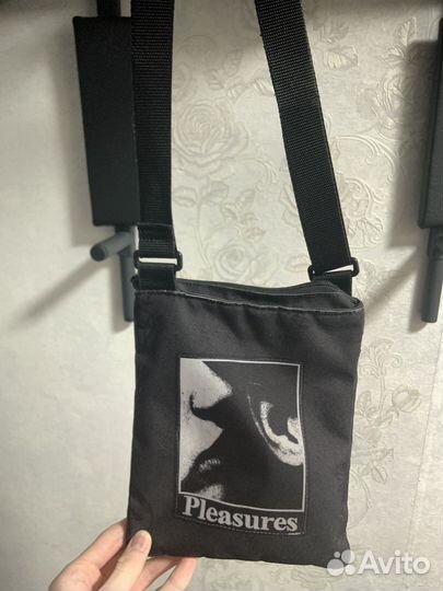 Сумка Eastpak Pleasures