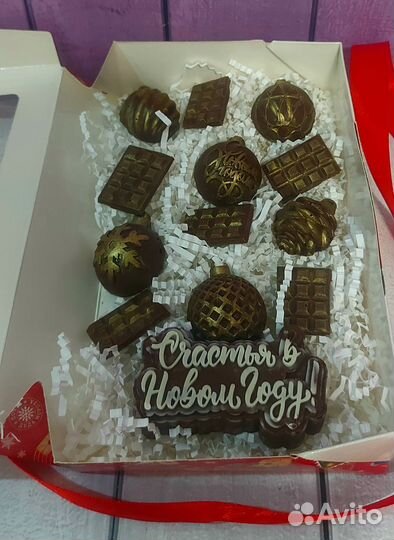 Новогодний подарок из конфет ручной работы