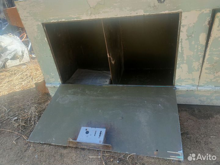 Ящик металлический сейф