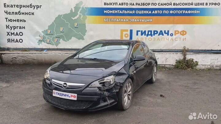 Панель задняя Opel Astra GTC (J)