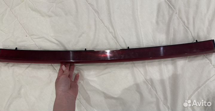 Задний фонарь на крышку богажника Kia Rio 4