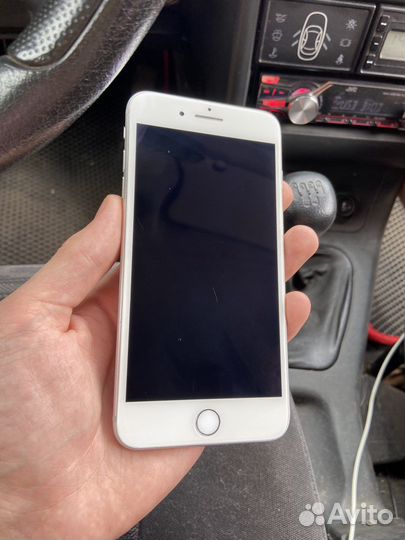 Телефон iPhone 7 plus