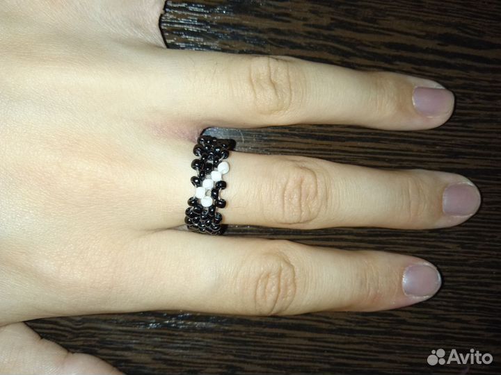 Кольцо из бисера