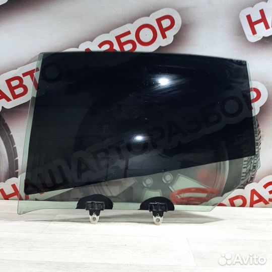 Стекло двери заднее левое Renault Fluence 2012