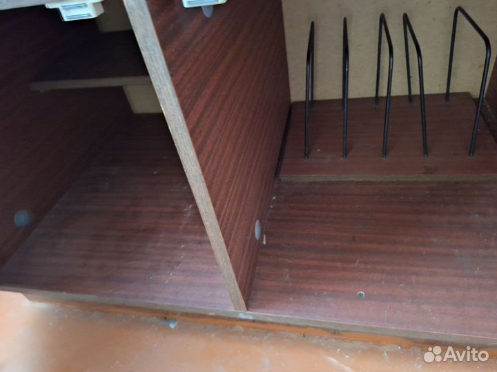 Тумбочка под телевизор