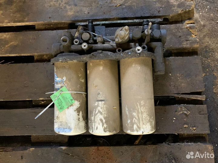 Кронштейн масляного фильтра Renault Premium DXI 11