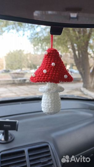 Вязанный брелок, подвеска 