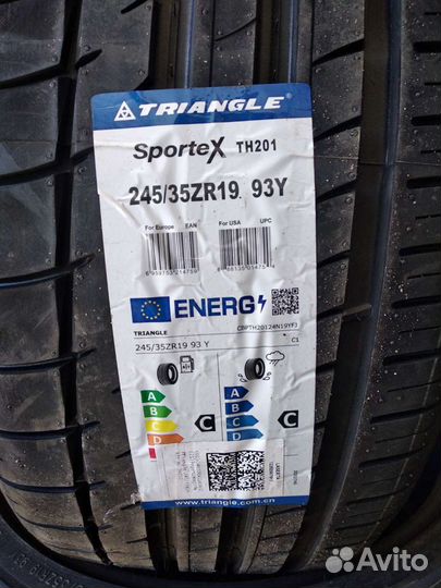 Triangle Sports TH201 245/35 R19