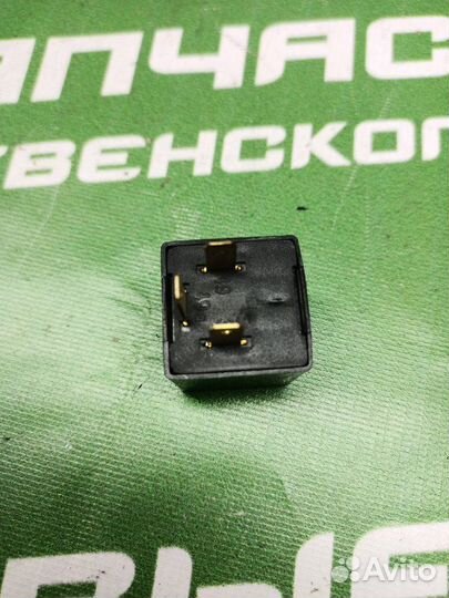 Реле указателя поворота Volkswagen Golf 1995