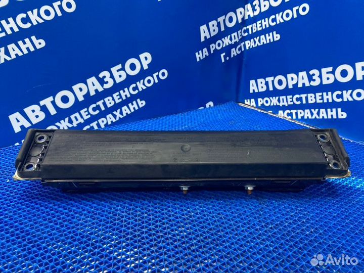 Подушка безопасности в колени Ford Explorer