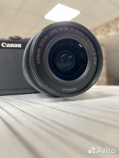 Фотоаппарат Canon eos m100
