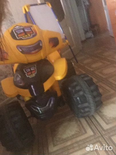 Детский квадроцикл на аккумуляторе