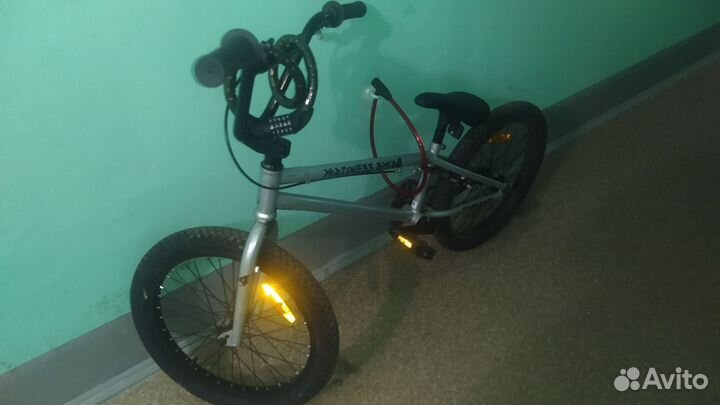 Трюковой велосипед bmx