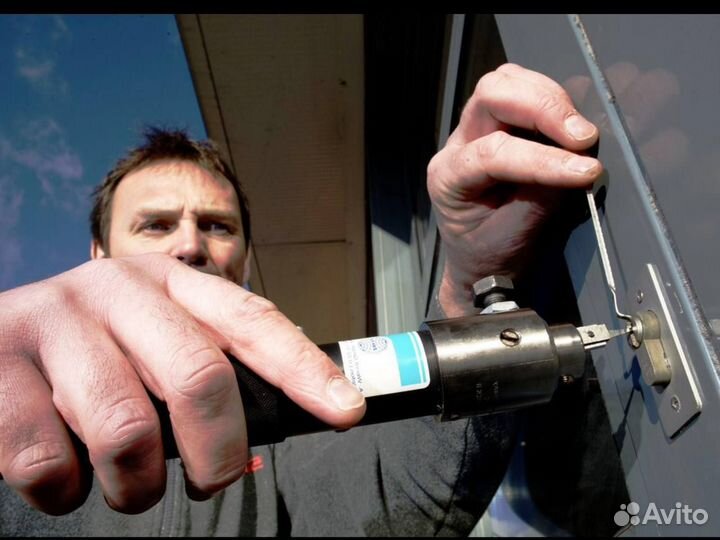 Вскрытие замков / Вскрытие авто / Замена замков