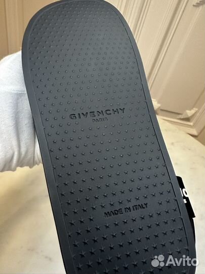 Сланцы givenchy