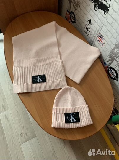 Комплект шапка и шарф женский