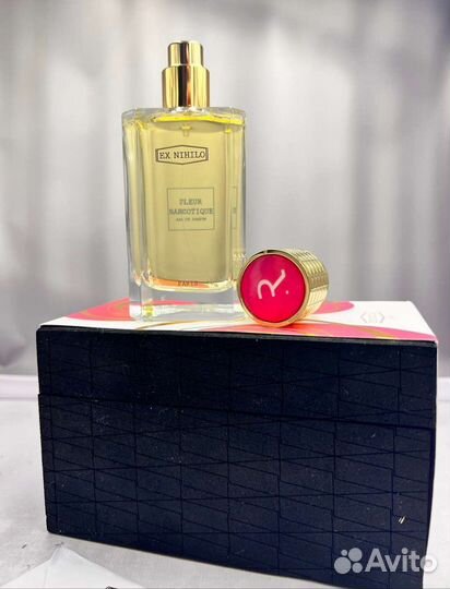 EX nihilo fleur narcotique rose DE MAI