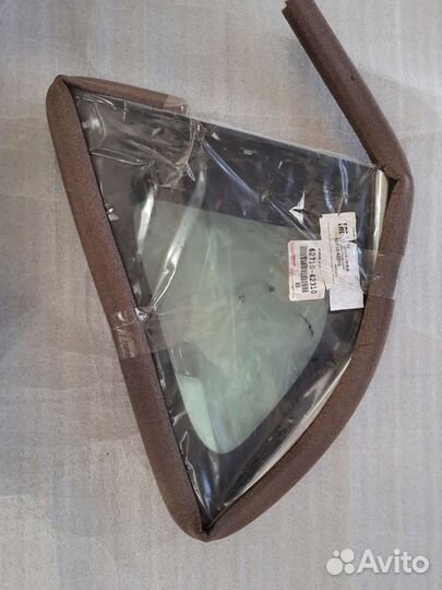 Toyota Rav 4 13-18 стекло боковое заднее правое