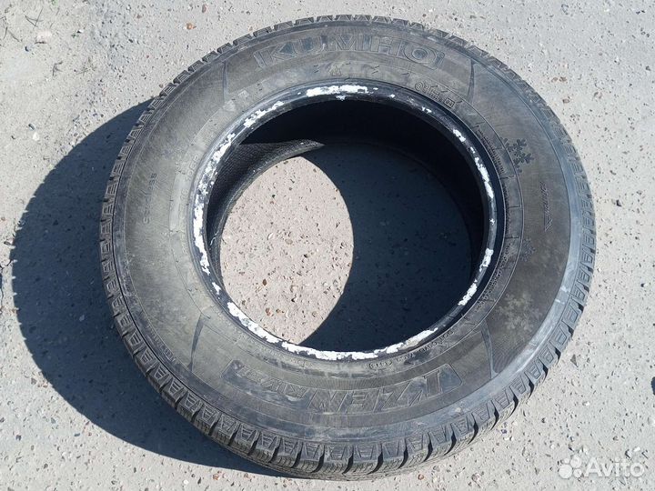 Kumho I'Zen KW31 215/70 R16