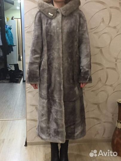 Продам мутоновую шубу р.46-48