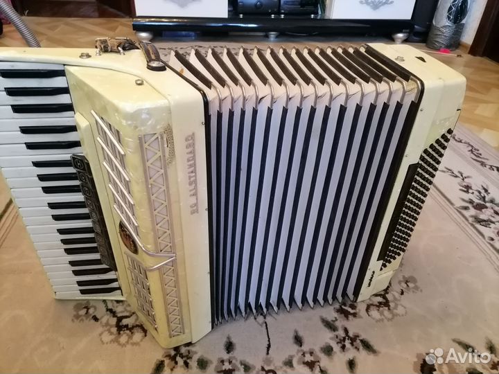 Аккордеон royal standard montana