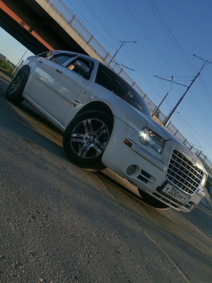 Chrysler 300C: фото владельца