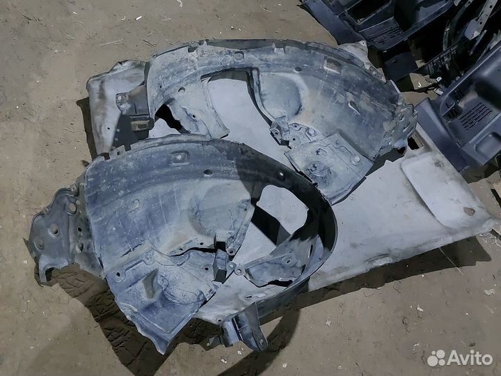 Подкрылок, локер передний Nissan x-trail t31