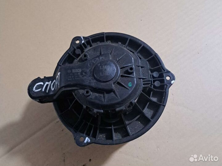 Моторчик печки Киа Спортейдж 3