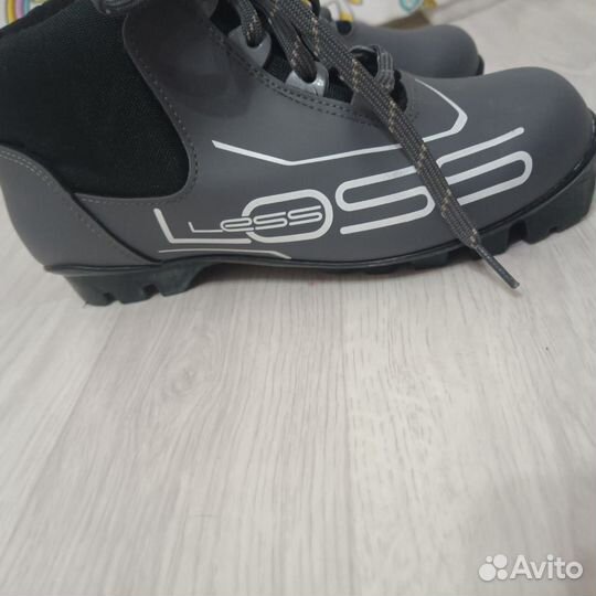 Лыжные ботинки 37 р