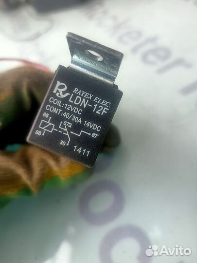 Реле 5 ти контактное VAG