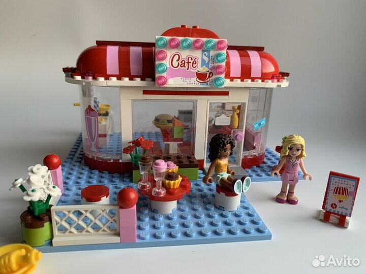 Lego Friends 3061 Кафе в городском парке и 41034