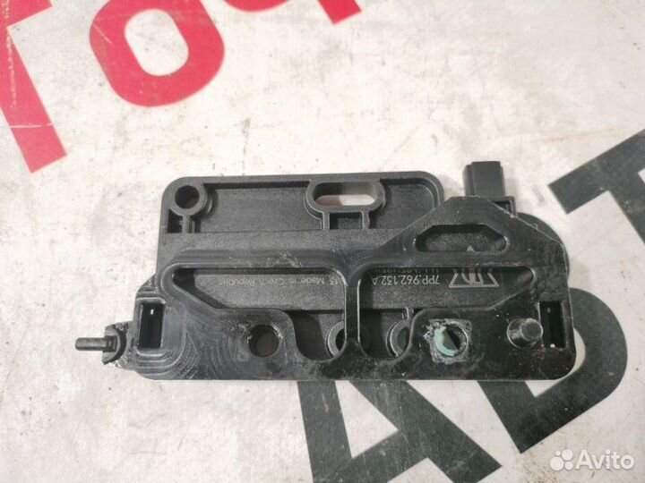 Антенна Porsche Cayenne 958 3.6 5502 2013