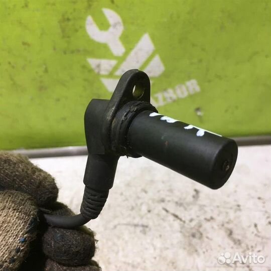 Датчик положения коленвала Фольксваген лт 96-06