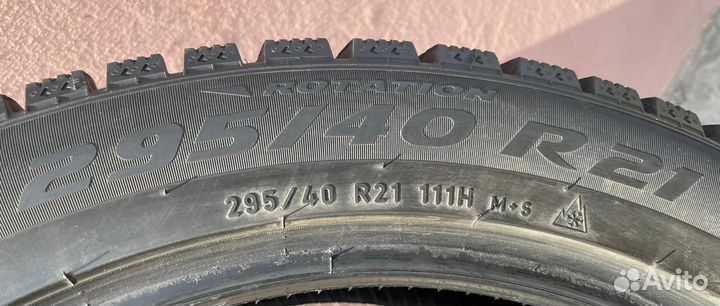 Pirelli Ice Zero 295/40 R21 111H