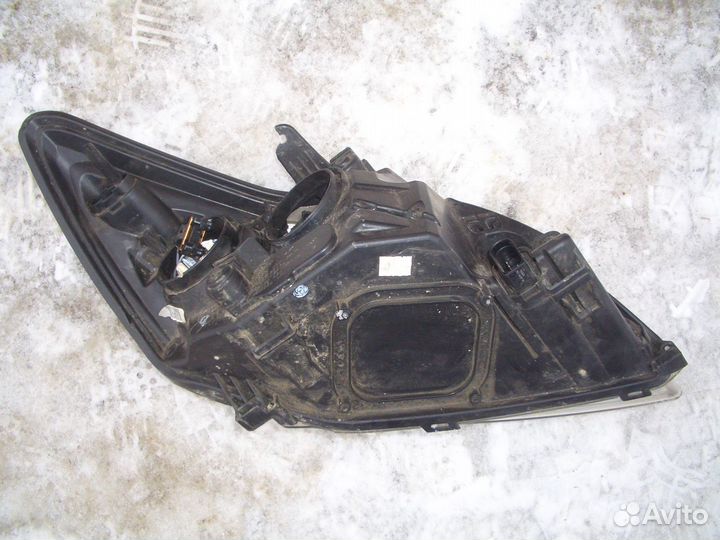 Фара левая Форд Фокус 2 с08-11г
