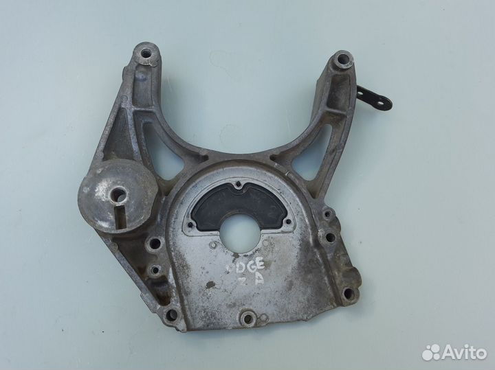 Крышка двигателя Dodge Caravan 2 V6 3.0 6G72