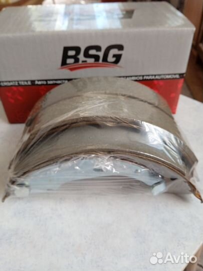 Колодки задние на Рено Логан новые