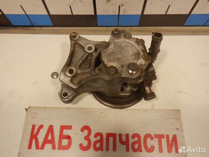 Насос гур Кронштейн Chery Tiggo T11 1.6 л МКПП