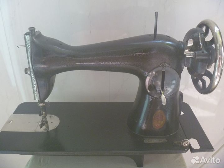 Универсальная Ножная Швейная Машинка Подольск 2М